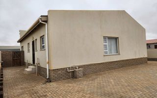 3 Bedroom House For Sale in Sunbay