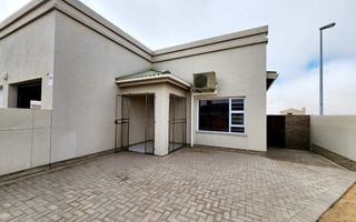 3 Bedroom House For Sale in Sunbay