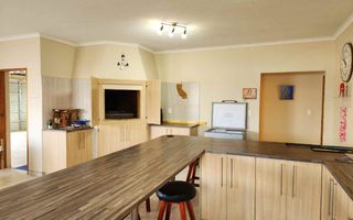 3 Bedroom House For Sale in Sunbay