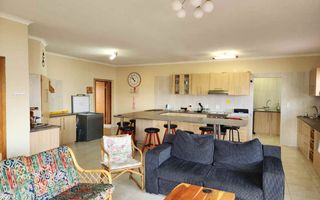 3 Bedroom House For Sale in Sunbay