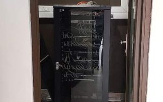 Office / Retail / Mixed Use For Sale in Eros