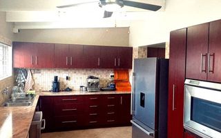 4 Bedroom House For Sale in Henties Bay Central, Henties Bay