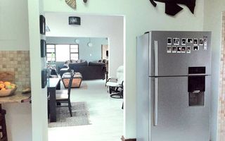 4 Bedroom House For Sale in Henties Bay Central, Henties Bay
