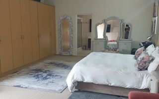 4 Bedroom House For Sale in Henties Bay Central, Henties Bay