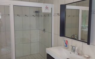 4 Bedroom House For Sale in Henties Bay Central, Henties Bay