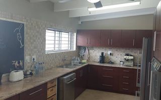 4 Bedroom House For Sale in Henties Bay Central, Henties Bay