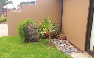 4 Bedroom House For Sale in Henties Bay Central, Henties Bay