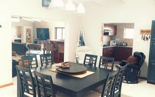 4 Bedroom House For Sale in Henties Bay Central, Henties Bay