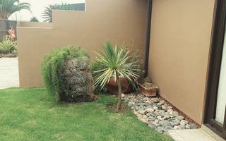 4 Bedroom House For Sale in Henties Bay Central, Henties Bay
