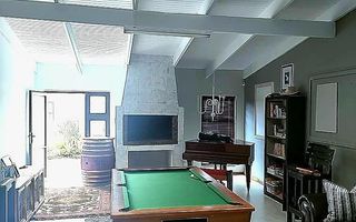4 Bedroom House For Sale in Henties Bay Central, Henties Bay