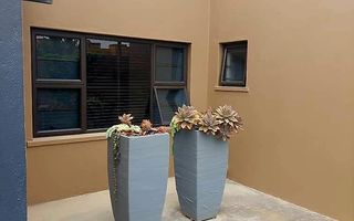4 Bedroom House For Sale in Henties Bay Central, Henties Bay
