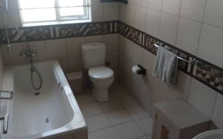 6 Bedroom House For Sale in Walvis Bay Central