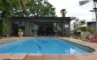 6 Bedroom House For Sale in Otjiwarongo