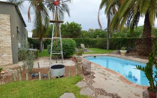6 Bedroom House For Sale in Otjiwarongo