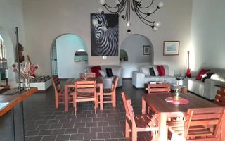 6 Bedroom House For Sale in Otjiwarongo