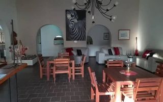 6 Bedroom House For Sale in Otjiwarongo