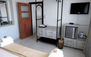 6 Bedroom House For Sale in Otjiwarongo