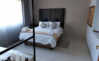 6 Bedroom House For Sale in Otjiwarongo