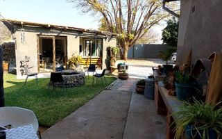 6 Bedroom House For Sale in Otjiwarongo