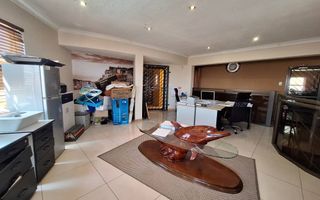 3 Bedroom House For Sale in Dorado Park