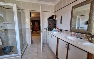 3 Bedroom House For Sale in Dorado Park