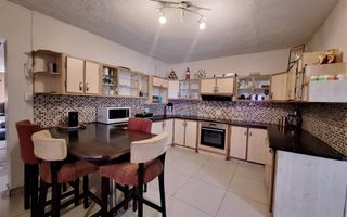 3 Bedroom House For Sale in Dorado Park