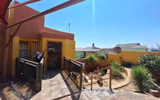 3 Bedroom House For Sale in Dorado Park