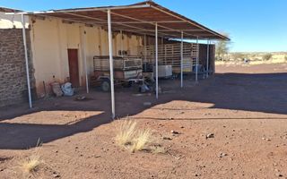 5 Bedroom Farm For Sale in Kalkrand