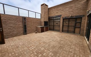 3 Bedroom House For Sale in Henties Bay Central