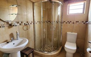 3 Bedroom House For Sale in Henties Bay Central