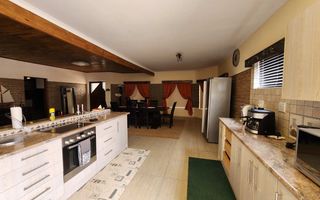 3 Bedroom House For Sale in Henties Bay Central