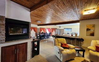 3 Bedroom House For Sale in Henties Bay Central