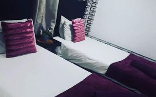 10 Bedroom Office / Retail / Mixed Use For Sale in Grootfont...