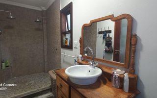 5 Bedroom Small Holding / Plot For Sale in Windhoek South, W...