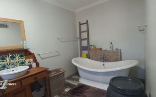 5 Bedroom Small Holding / Plot For Sale in Windhoek South, W...