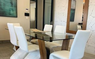 2 Bedroom Apartment/Penthouse To Rent in Windhoek Central, W...