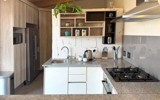 2 Bedroom Apartment/Penthouse To Rent in Windhoek Central, W...