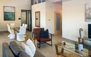 2 Bedroom Apartment/Penthouse To Rent in Windhoek Central, W...