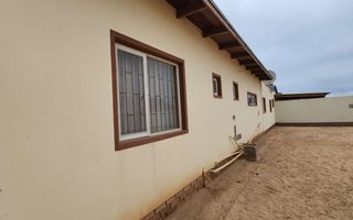 3 Bedroom House For Sale in Noord Duin