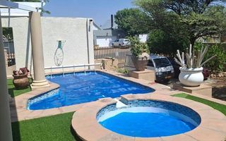 5 Bedroom House For Sale in Suiderhof, Windhoek