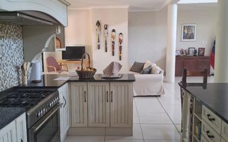 5 Bedroom House For Sale in Suiderhof, Windhoek