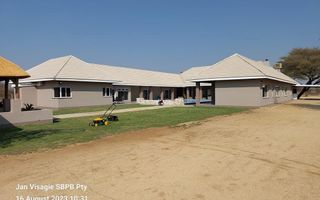 6 Bedroom Small Holding / Plot For Sale in Omaruru