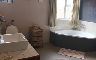 5 Bedroom House For Sale in Brakwater, Windhoek