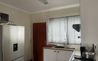 2 Bedroom House For Sale in PIONIERS PARK EXT 1