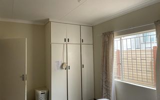 2 Bedroom House For Sale in PIONIERS PARK EXT 1