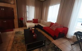 6 Bedroom House For Sale in Henties Bay Central, Henties Bay