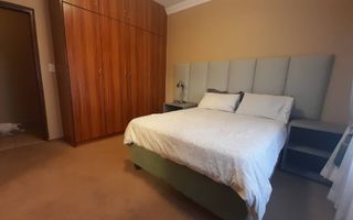 6 Bedroom House For Sale in Henties Bay Central, Henties Bay