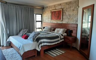 6 Bedroom House For Sale in Henties Bay Central, Henties Bay