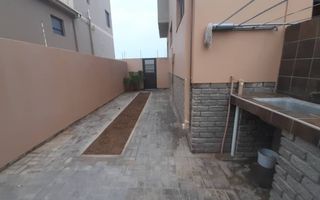 6 Bedroom House For Sale in Henties Bay Central, Henties Bay