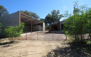 8 Bedroom Farm For Sale in Okahandja